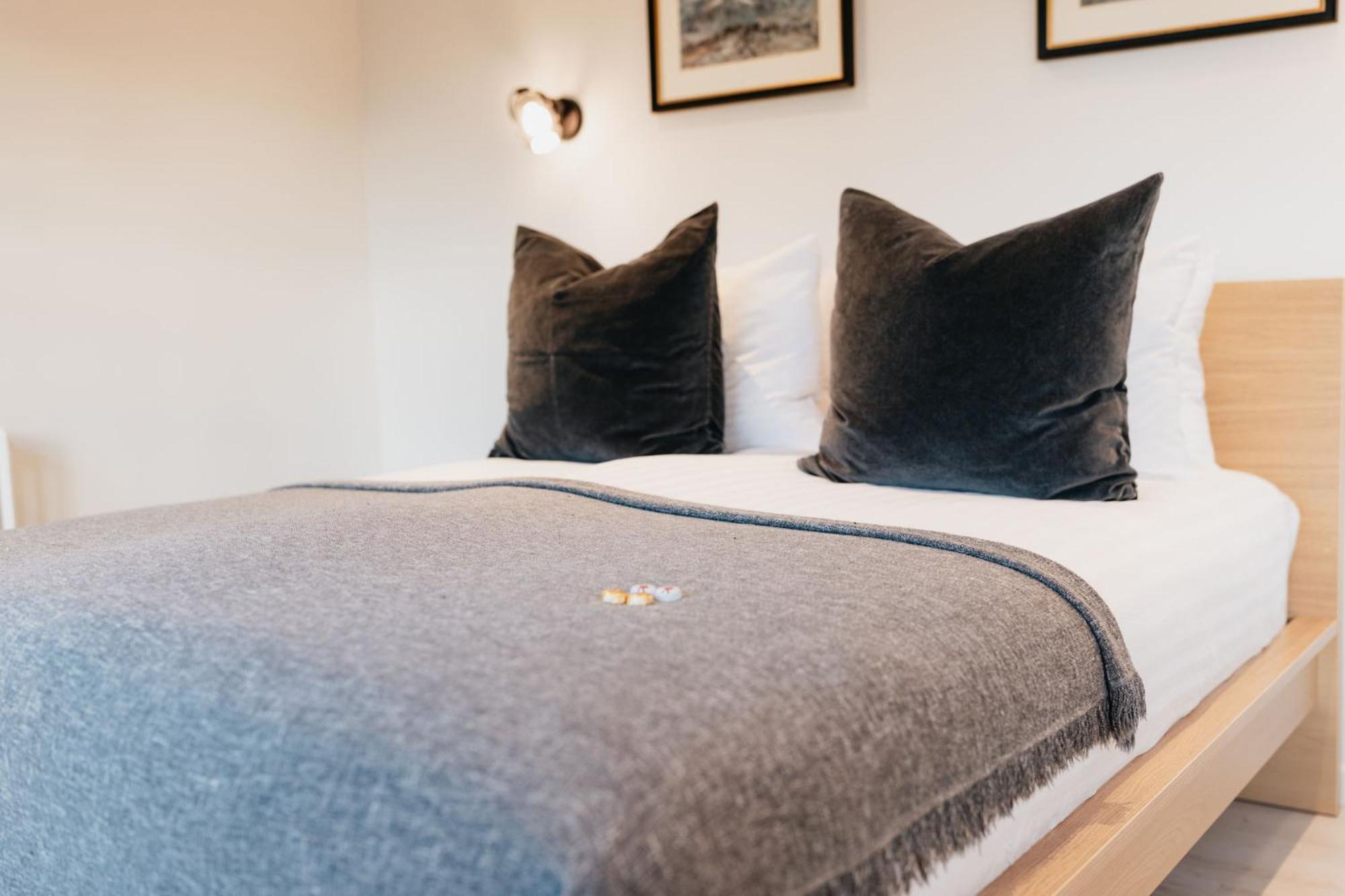 Garthur Stay Inn & Secret Lagoon Included! 弗洛蒂尔 外观 照片